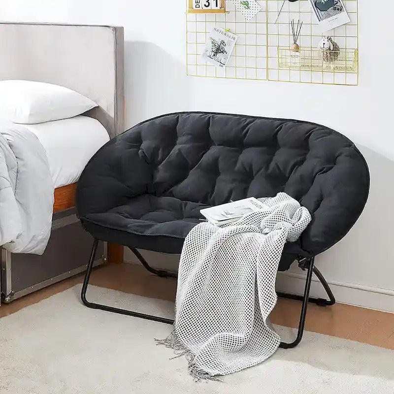 College Sofa - Il divano a due posti 2East di DormCo