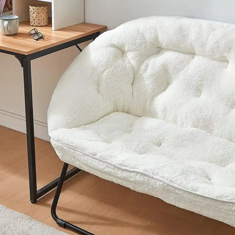 College Sofa - Il divano a due posti 2East di DormCo