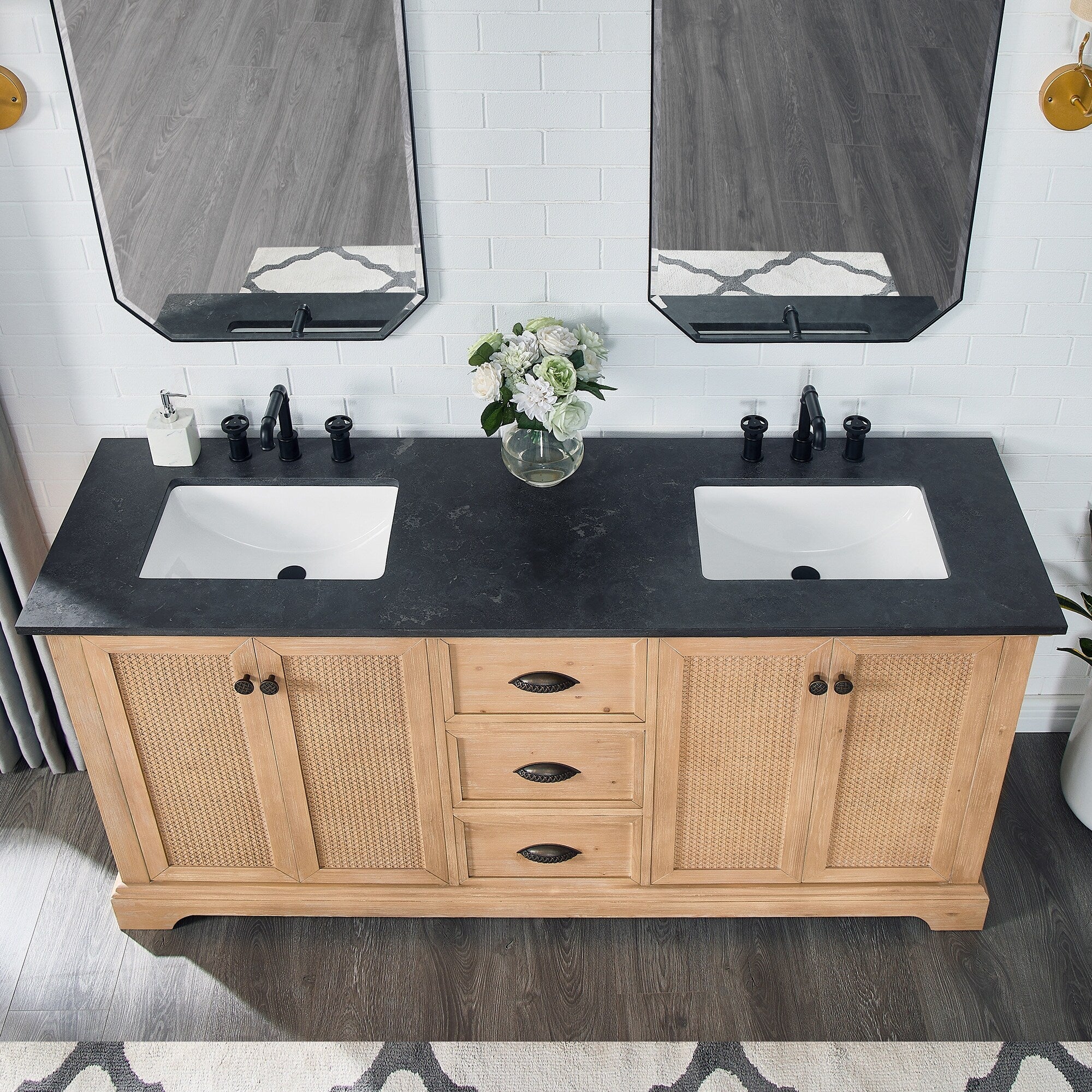Mobile bagno Hervas con top in marmo naturale senza specchio