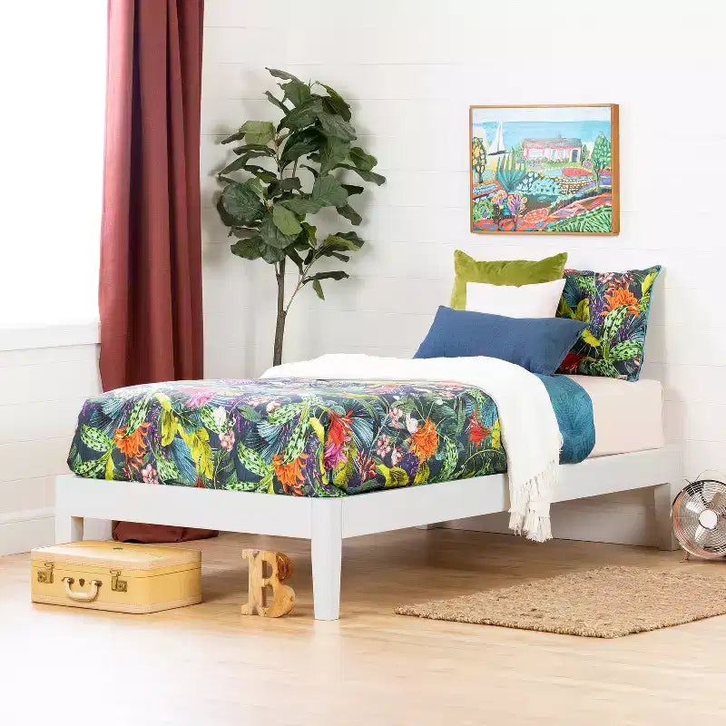 HomeStock Solid Wood Platform Bed