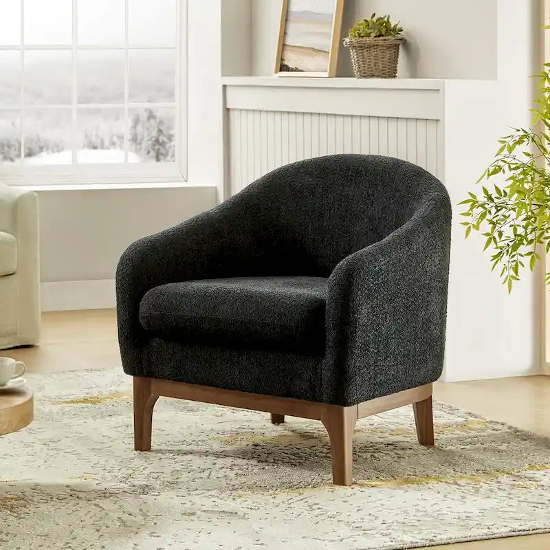 Poltrona a botte Augus Modern Boucle con gambe in legno massello di HULALA HOME