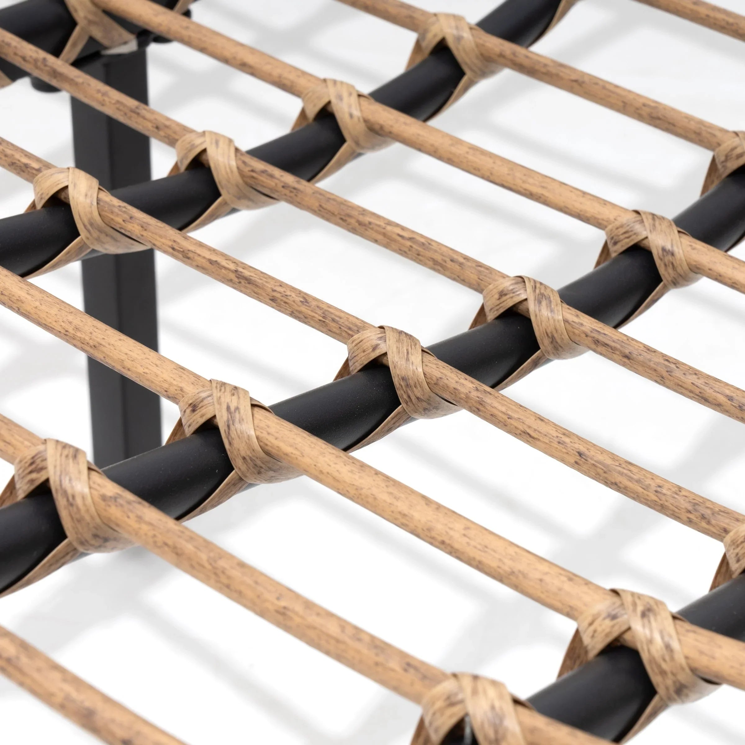 Divanetto due posti Double Papasan con cuscino, in rattan PE per tutte le stagioni e struttura in metallo per interni ed esterni